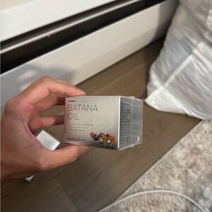 Batana Oil Hair Treatment